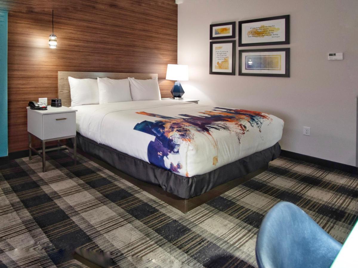 La Quinta By Wyndham Airport 3*