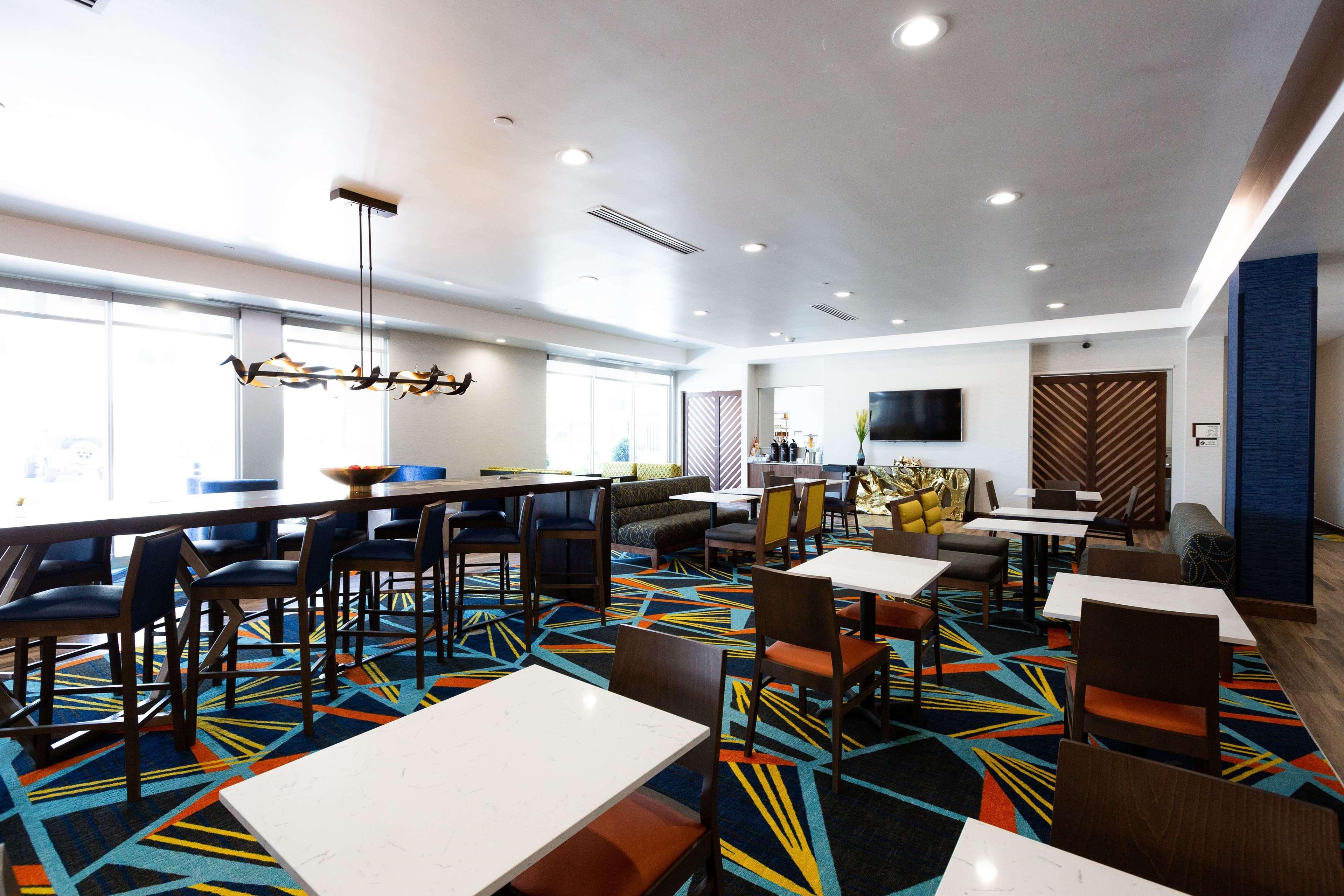 La Quinta By Wyndham Airport 3*