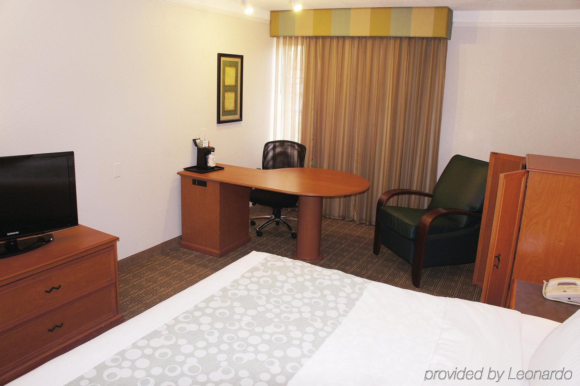 La Quinta By Wyndham Airport Oklahoma City